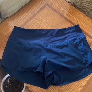 Lululemon women’s shorts size 12
